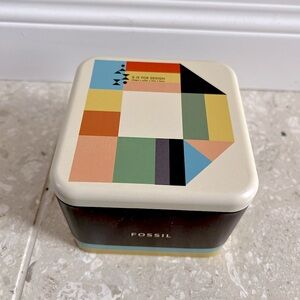 ⚡️2/$15⚡️2014 Fossil tin